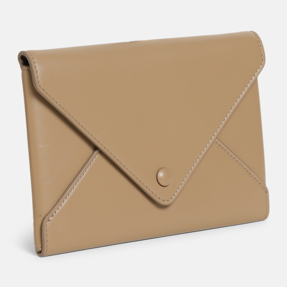 the row bag front